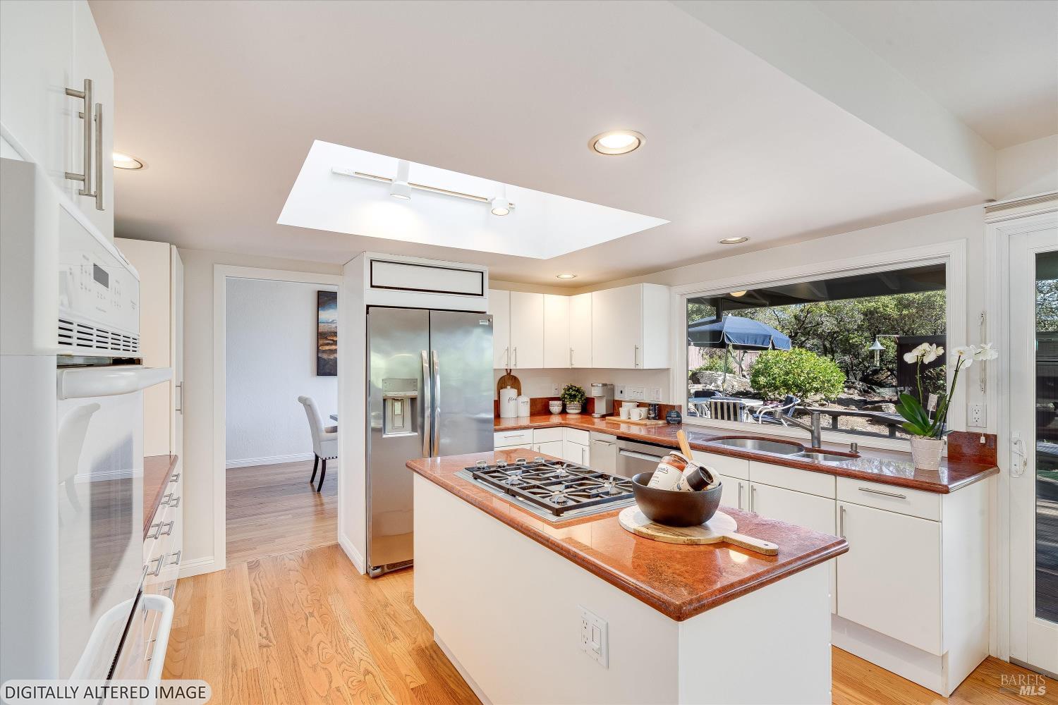 3828 Alta Vista Avenue Santa Rosa CA 95409