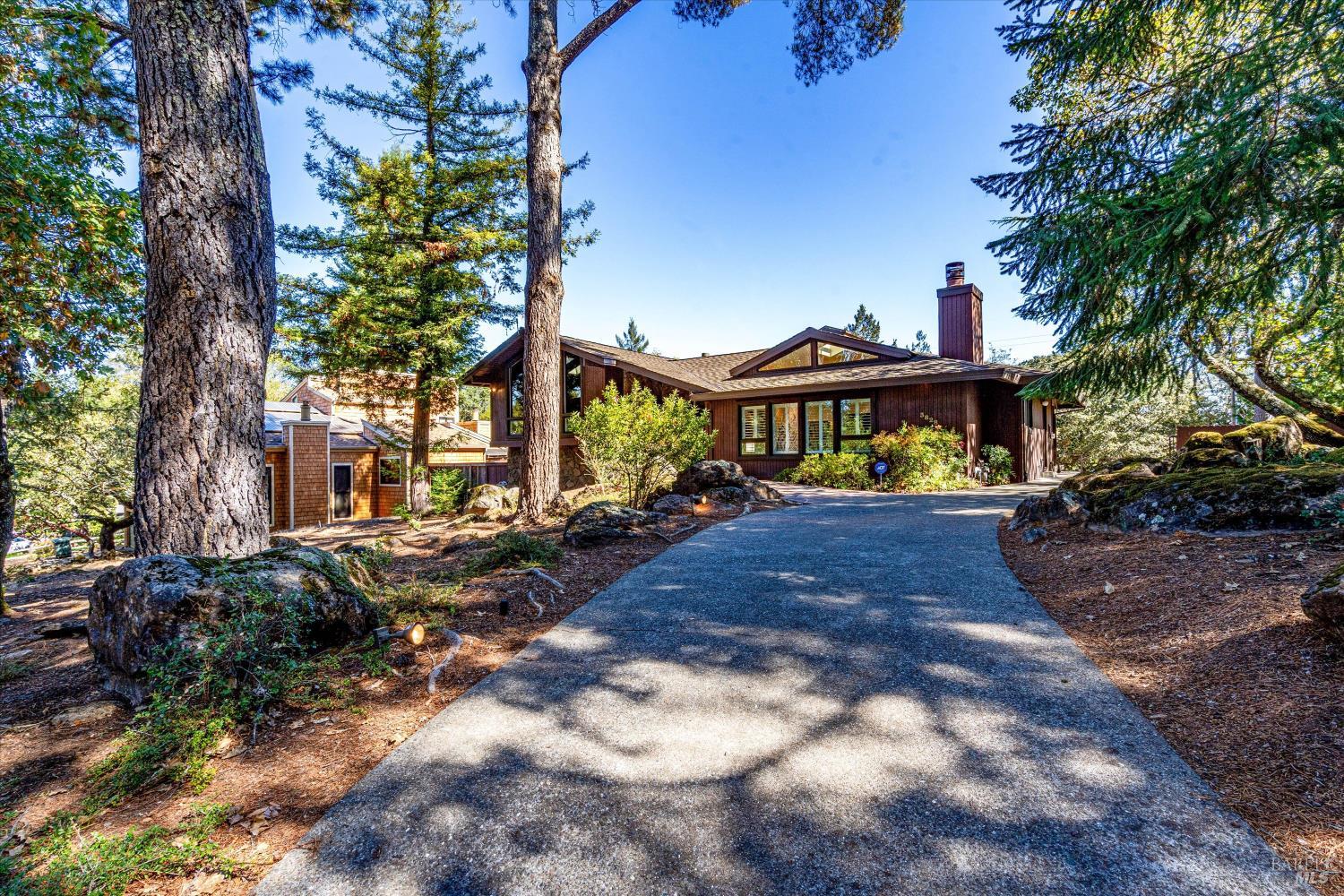 3828 Alta Vista Avenue Santa Rosa CA 95409