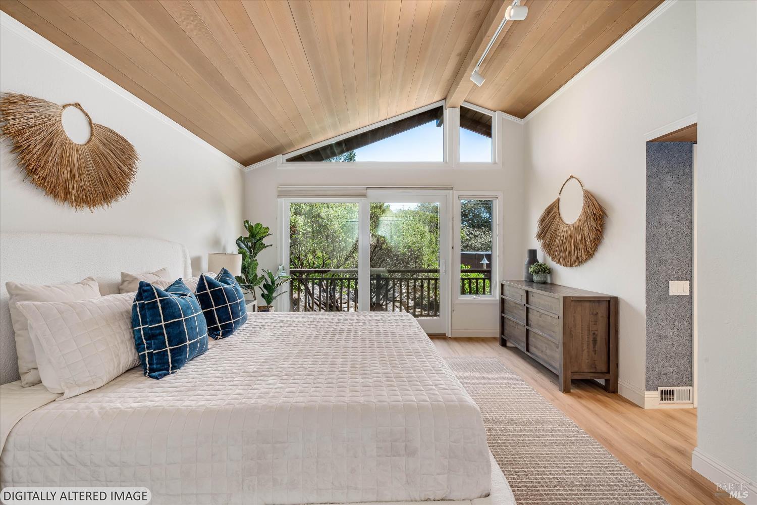 3828 Alta Vista Avenue Santa Rosa CA 95409