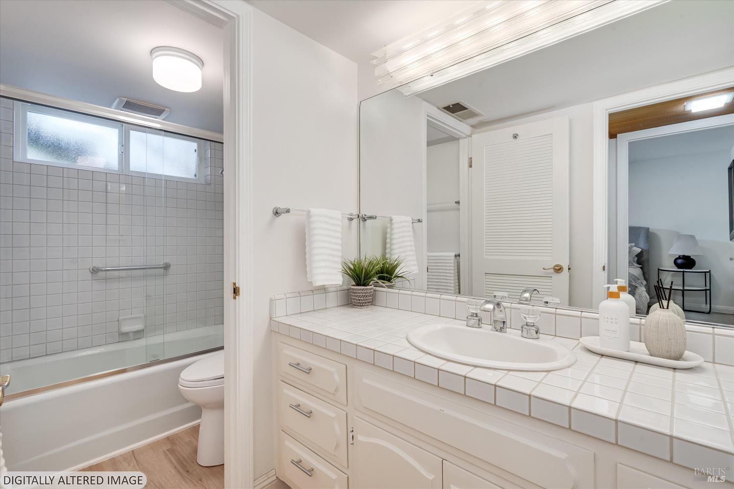 3828 Alta Vista Avenue Santa Rosa CA 95409