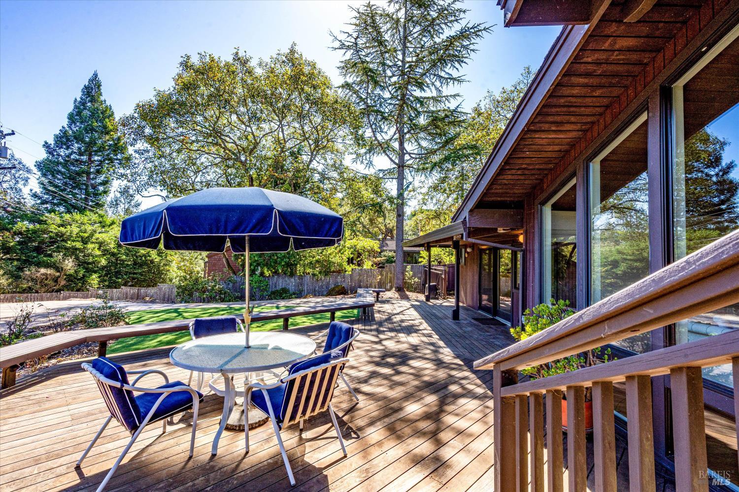 3828 Alta Vista Avenue Santa Rosa CA 95409
