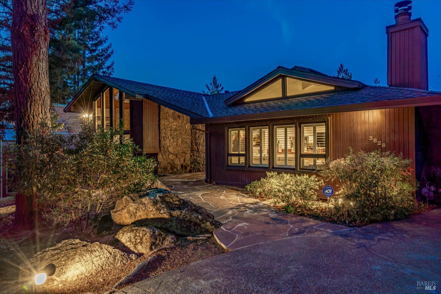 3828 Alta Vista Avenue Santa Rosa CA 95409