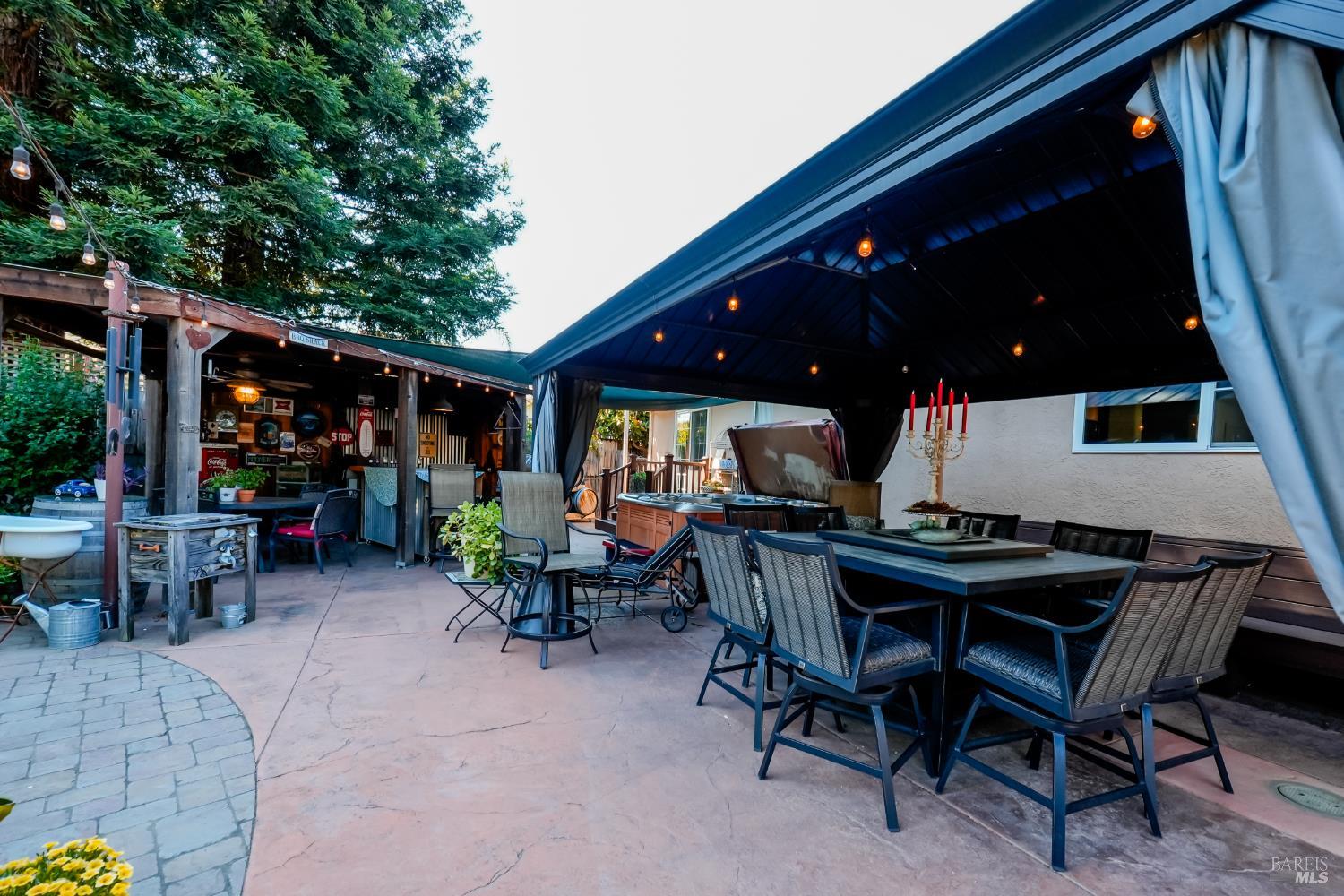 2049 W F Street Napa CA 94558