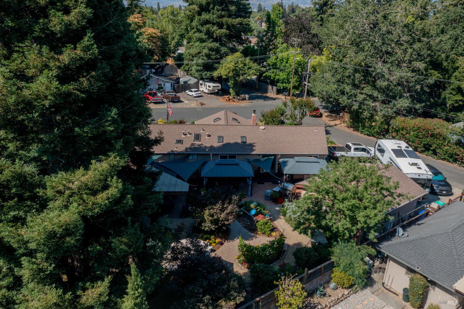 2049 W F Street Napa CA 94558
