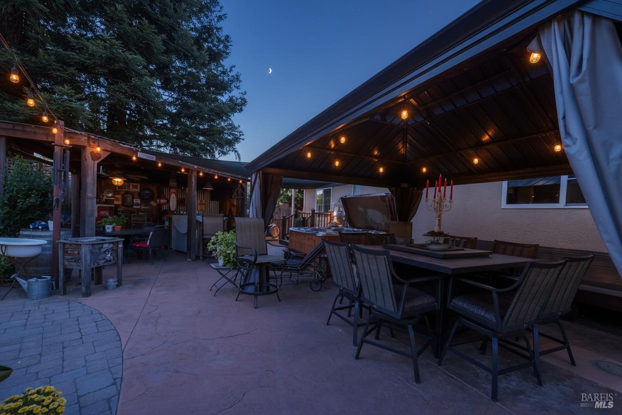 2049 W F Street Napa CA 94558