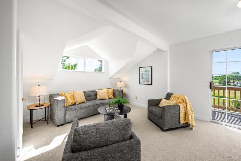 5533 Oak Meadow Drive Santa Rosa CA 95401