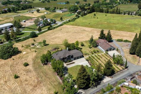 5533 Oak Meadow Drive Santa Rosa CA 95401