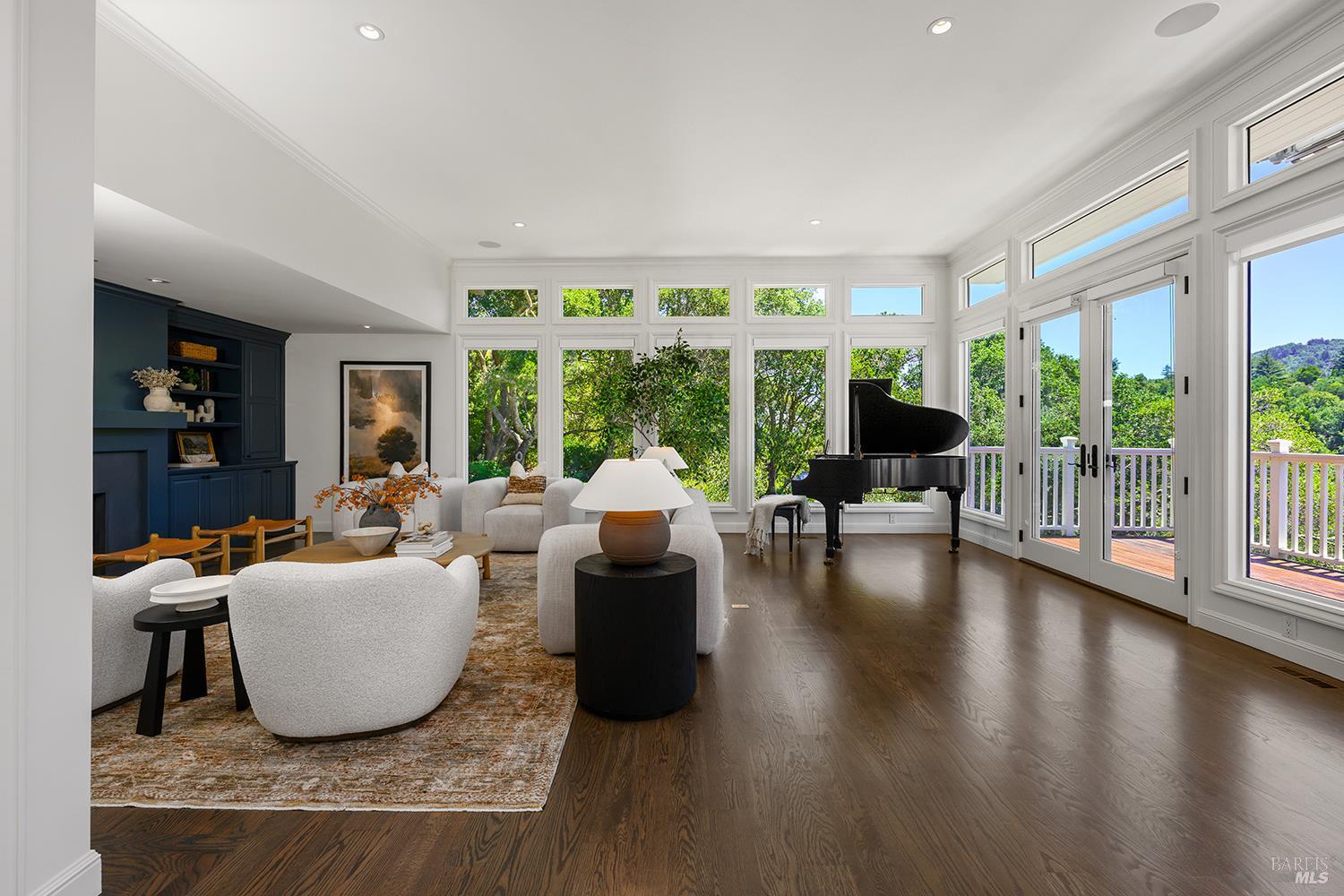 30 N Ridgewood Road Kentfield CA 94904