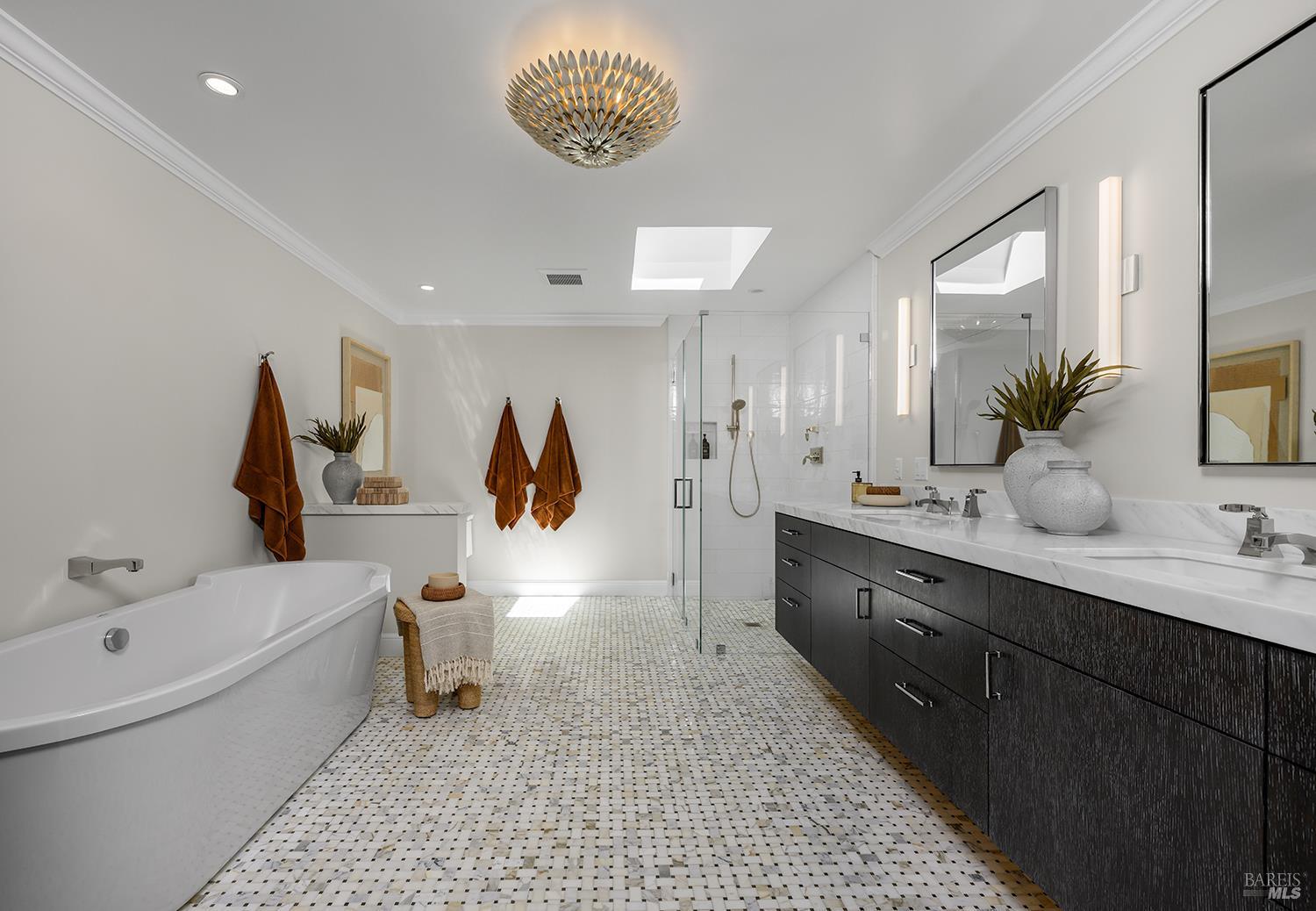 30 N Ridgewood Road Kentfield CA 94904