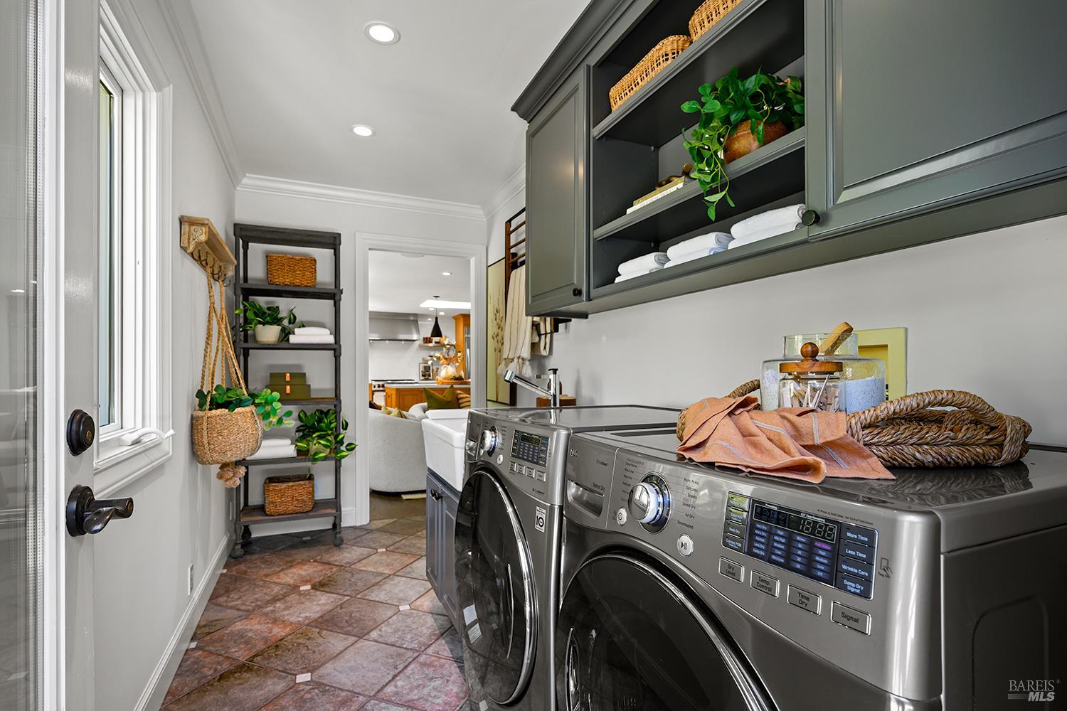 30 N Ridgewood Road Kentfield CA 94904