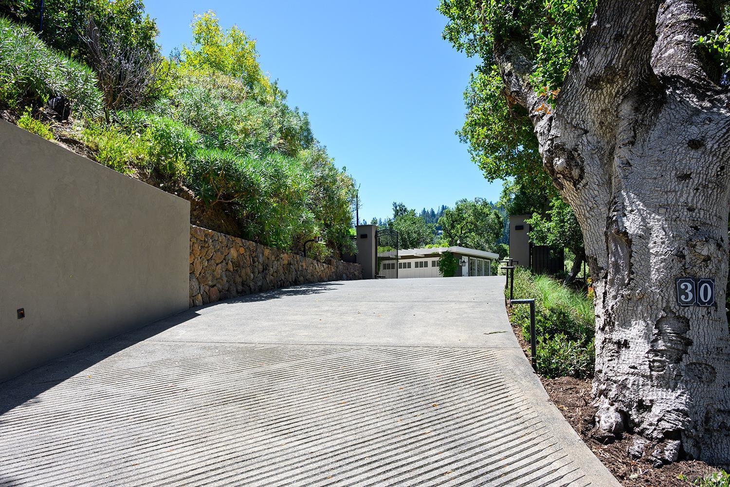 30 N Ridgewood Road Kentfield CA 94904