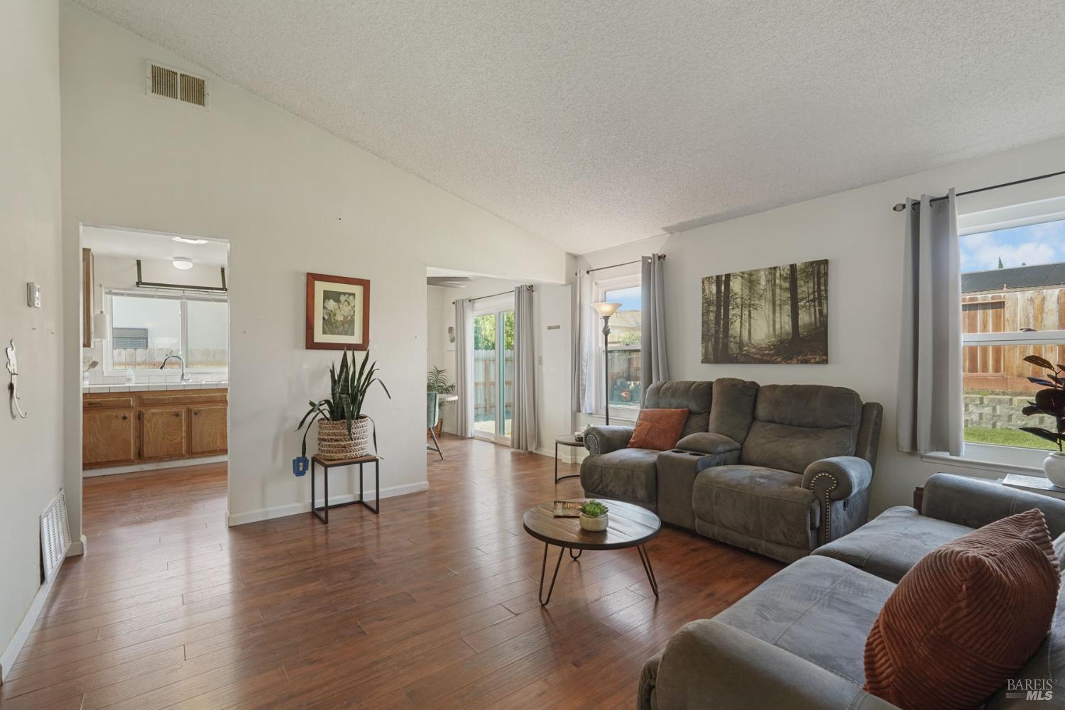 775 Oakbrook Drive Fairfield CA 94534