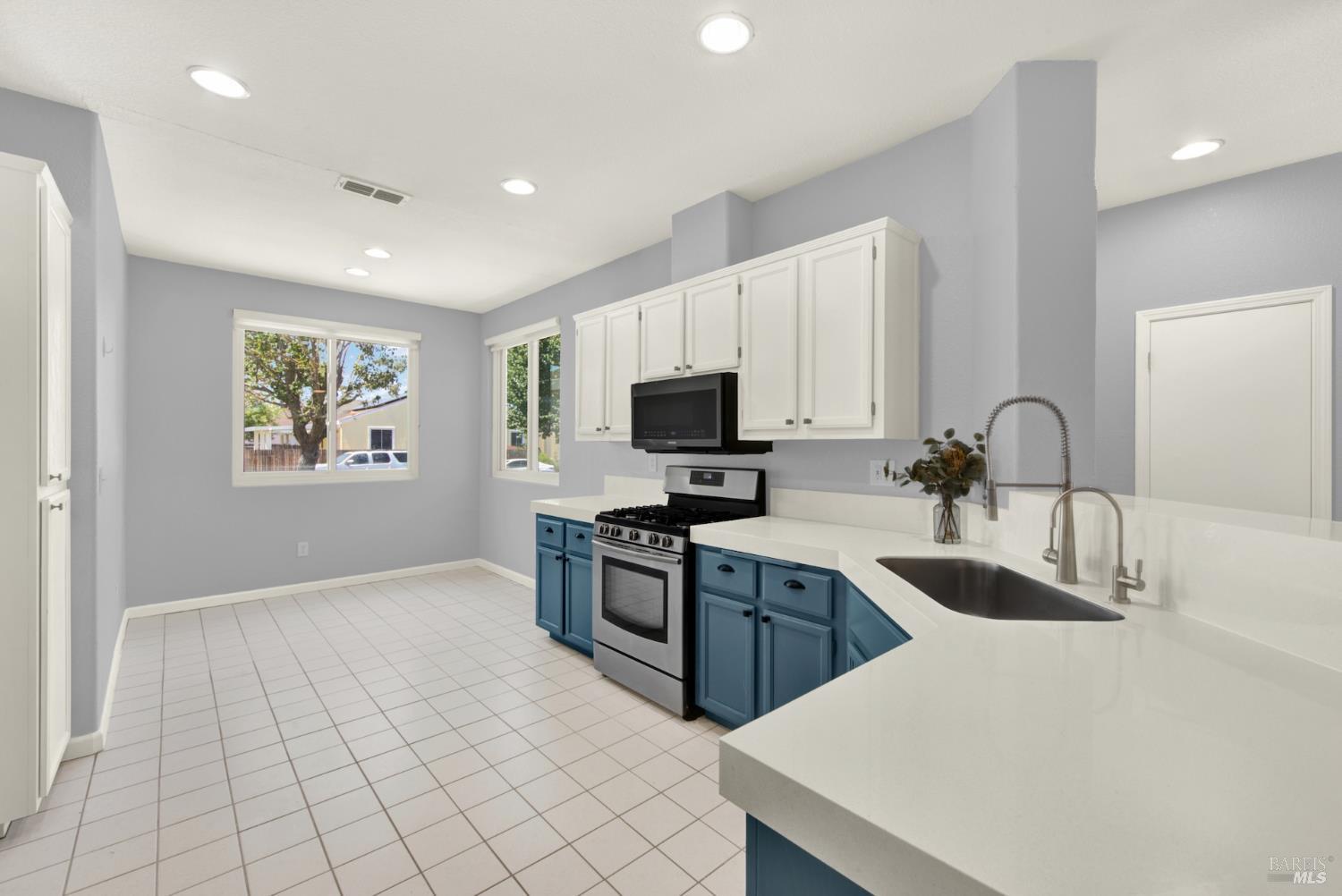 512 Vierra Street Rio Vista CA 94571