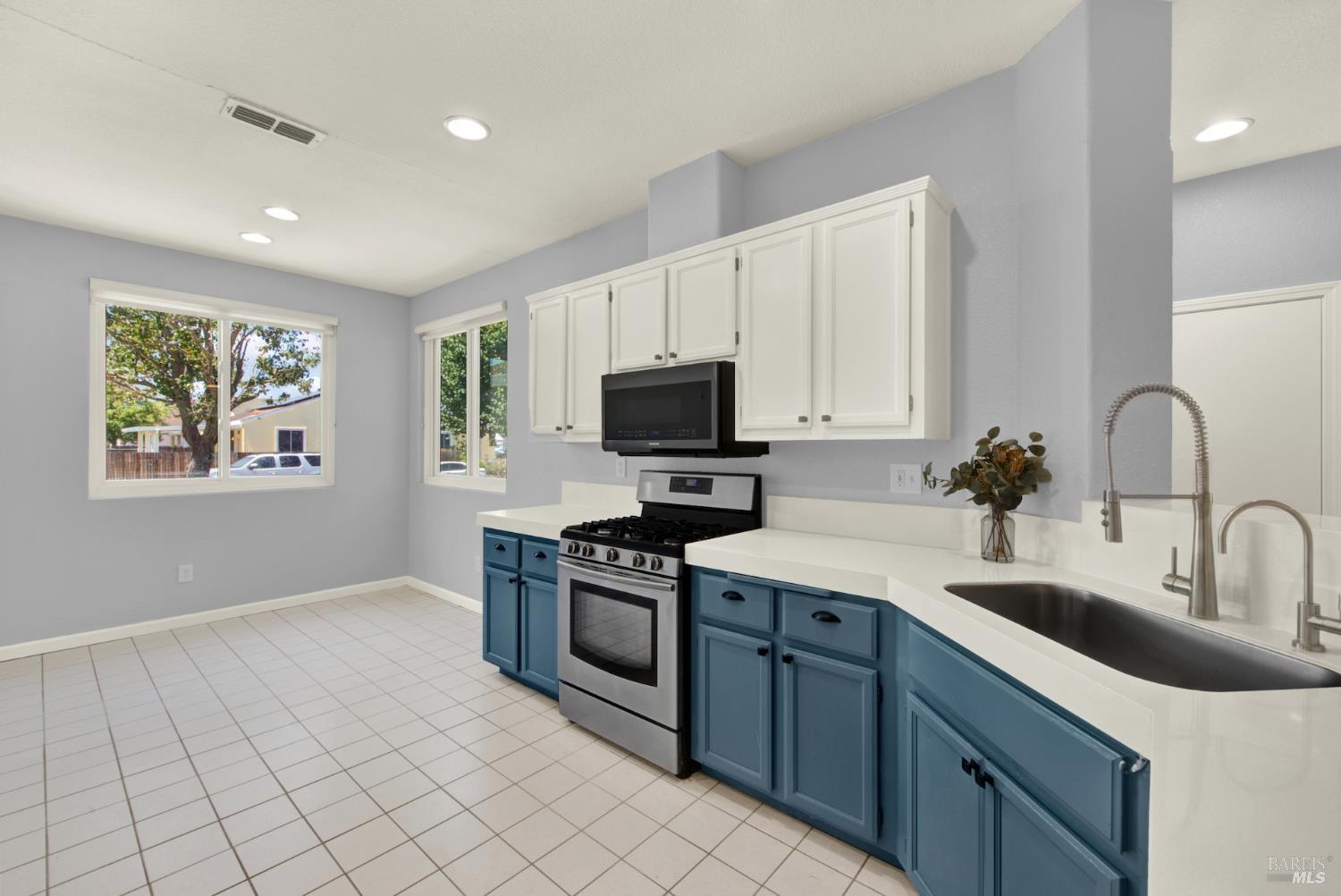 512 Vierra Street Rio Vista CA 94571