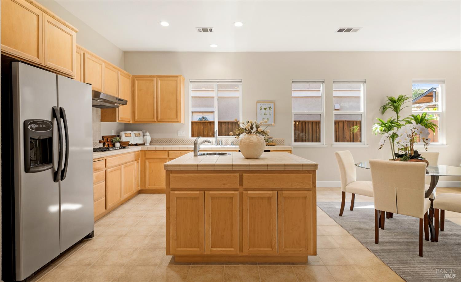 215 Brighton Circle Vacaville CA 95687