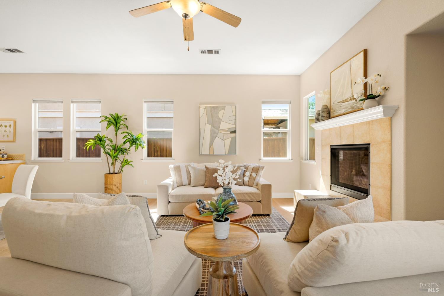 215 Brighton Circle Vacaville CA 95687