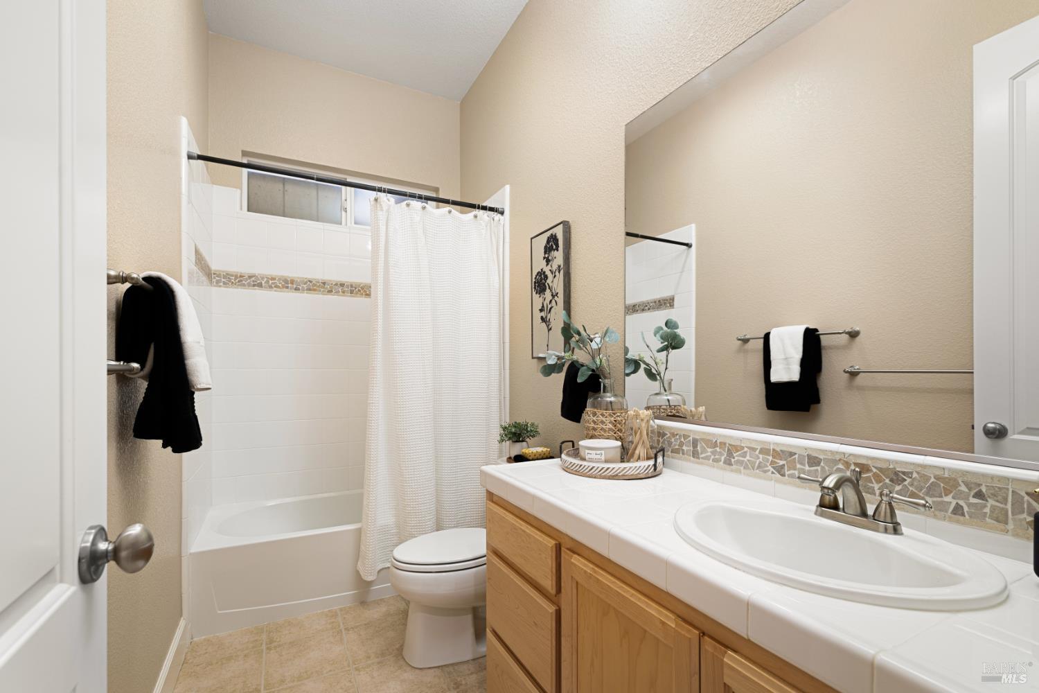 215 Brighton Circle Vacaville CA 95687