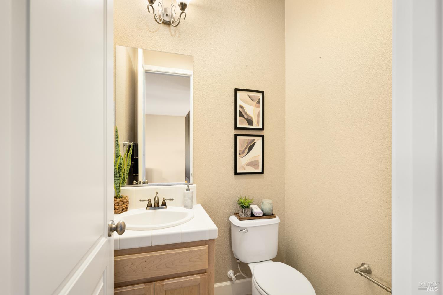 215 Brighton Circle Vacaville CA 95687