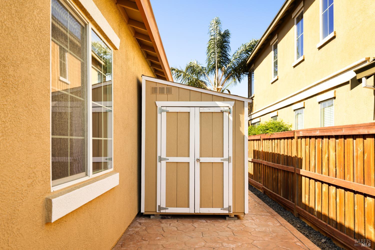 215 Brighton Circle Vacaville CA 95687