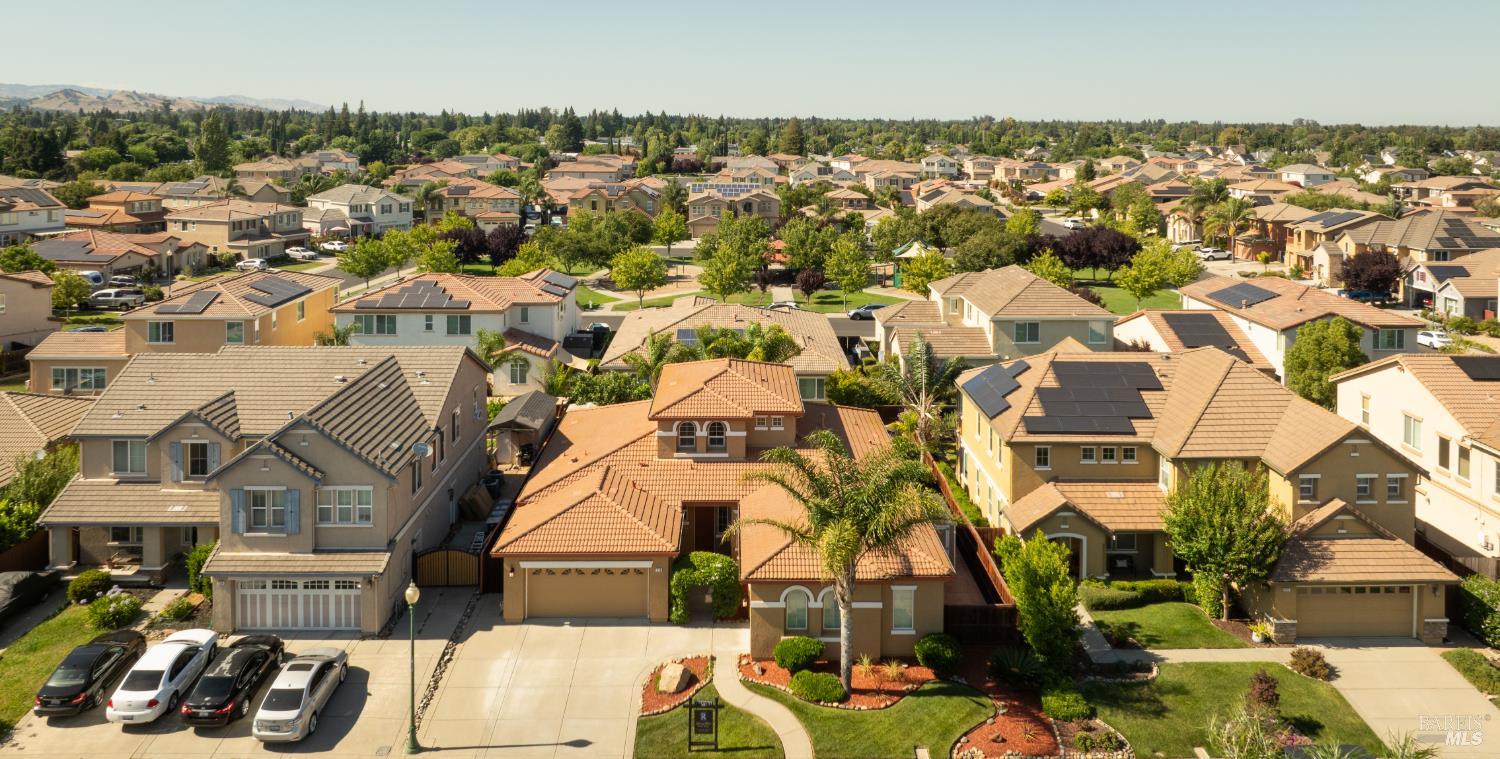 215 Brighton Circle Vacaville CA 95687