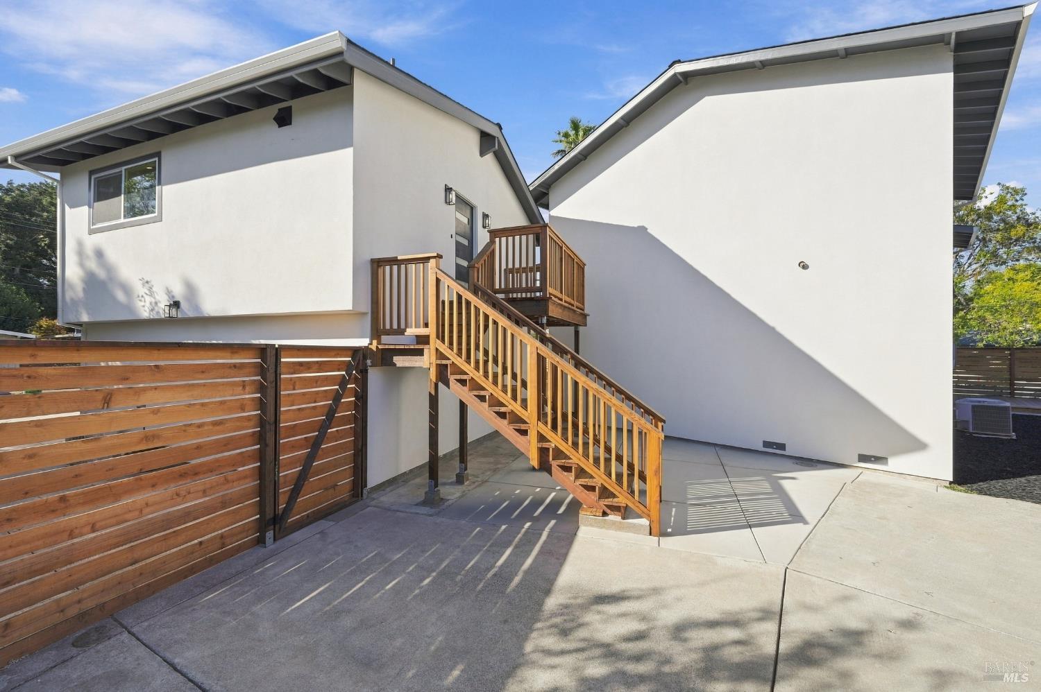 1051 Vassar Drive Napa CA 94558