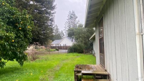 1200 Apple Tree Court Sonoma CA 95476