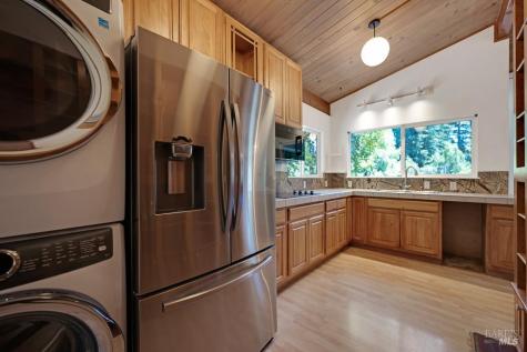 9014 Argonne Way Forestville CA 95436