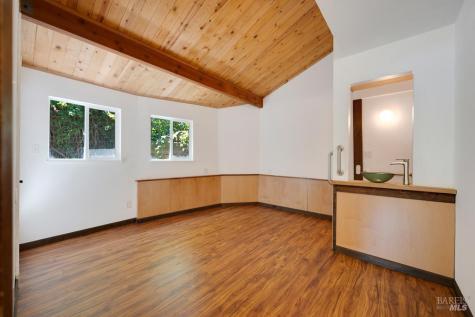 9014 Argonne Way Forestville CA 95436