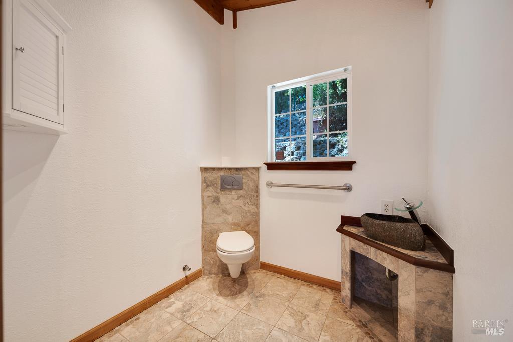 9014 Argonne Way Forestville CA 95436