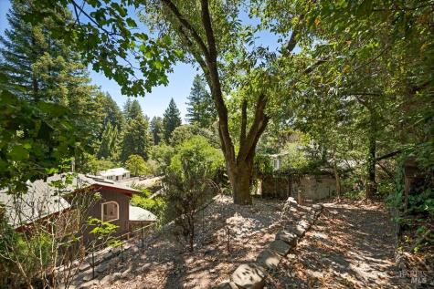 9014 Argonne Way Forestville CA 95436