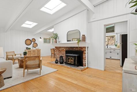 22 Chevy Chase Court Larkspur CA 94939