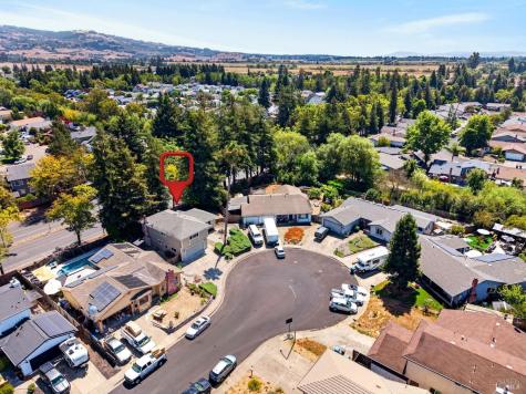 4410 Hampton Court W Rohnert Park CA 94928