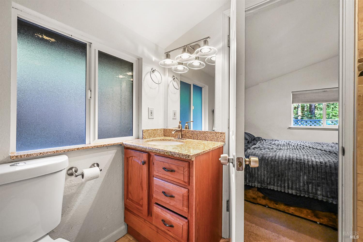 15360 Willow Road Guerneville CA 95446