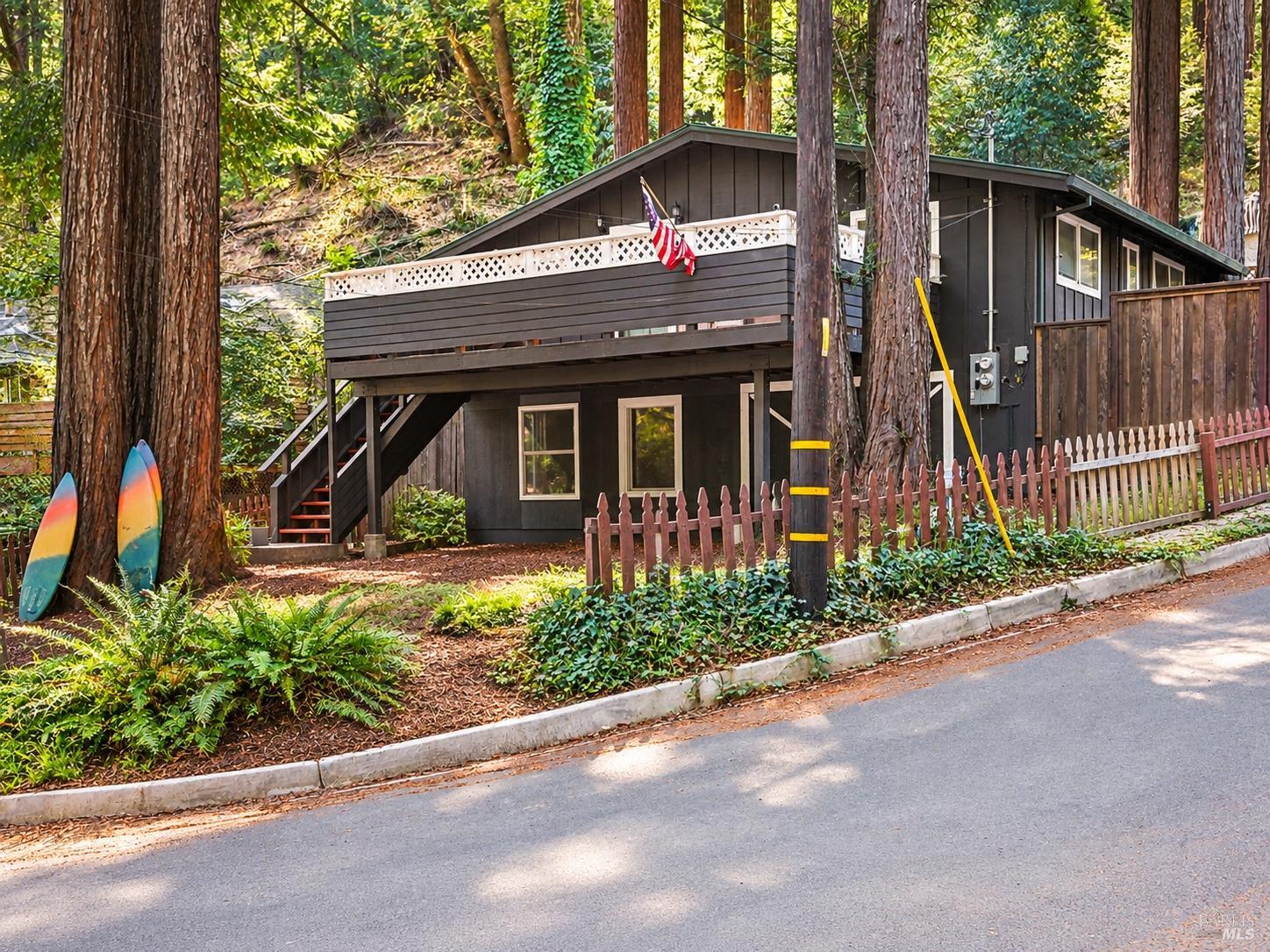 15360 Willow Road Guerneville CA 95446