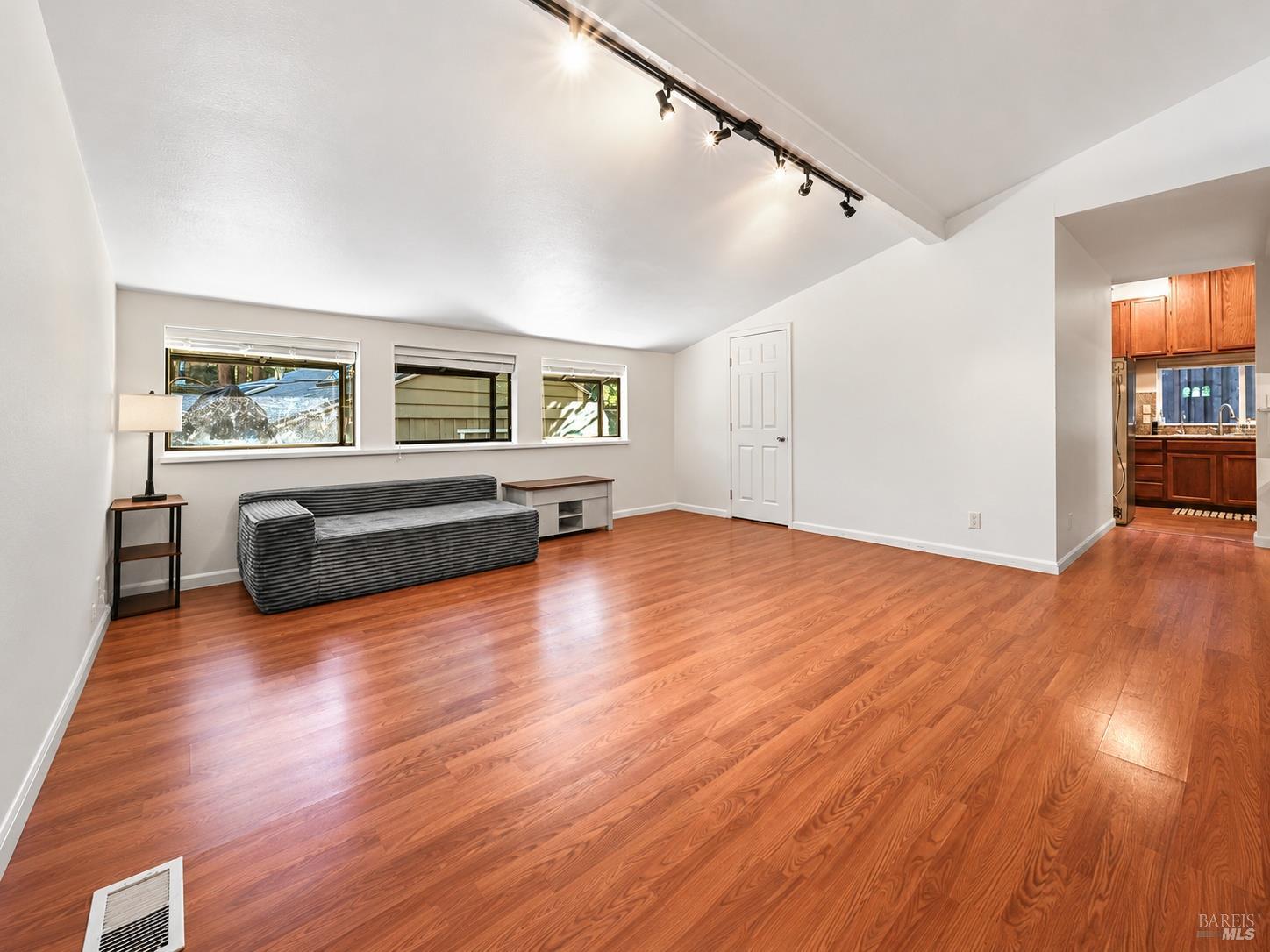 15360 Willow Road Guerneville CA 95446
