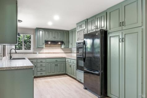 477 Meadowgreen Drive Santa Rosa CA 95409