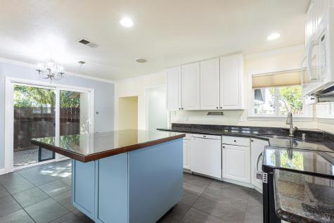 373 Alma Avenue Rohnert Park CA 94928