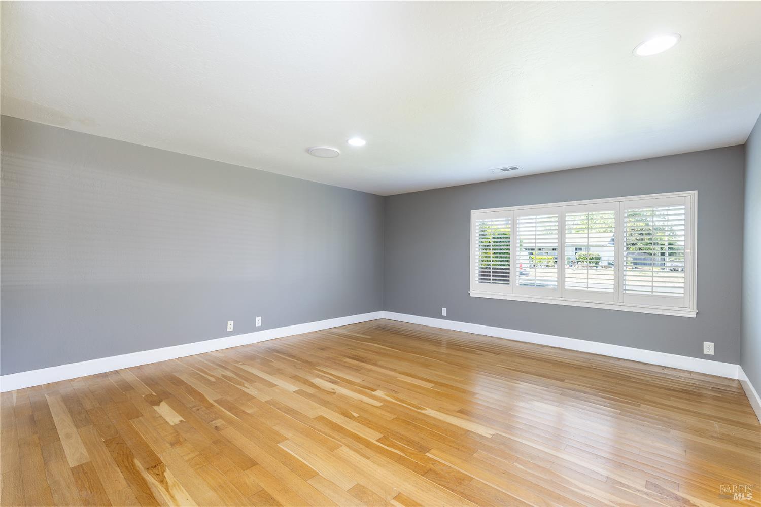 373 Alma Avenue Rohnert Park CA 94928
