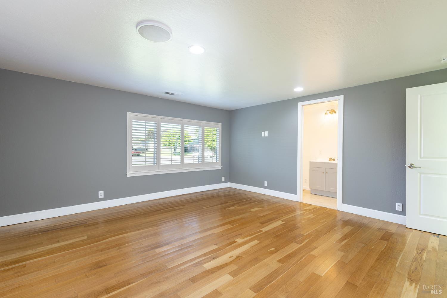 373 Alma Avenue Rohnert Park CA 94928