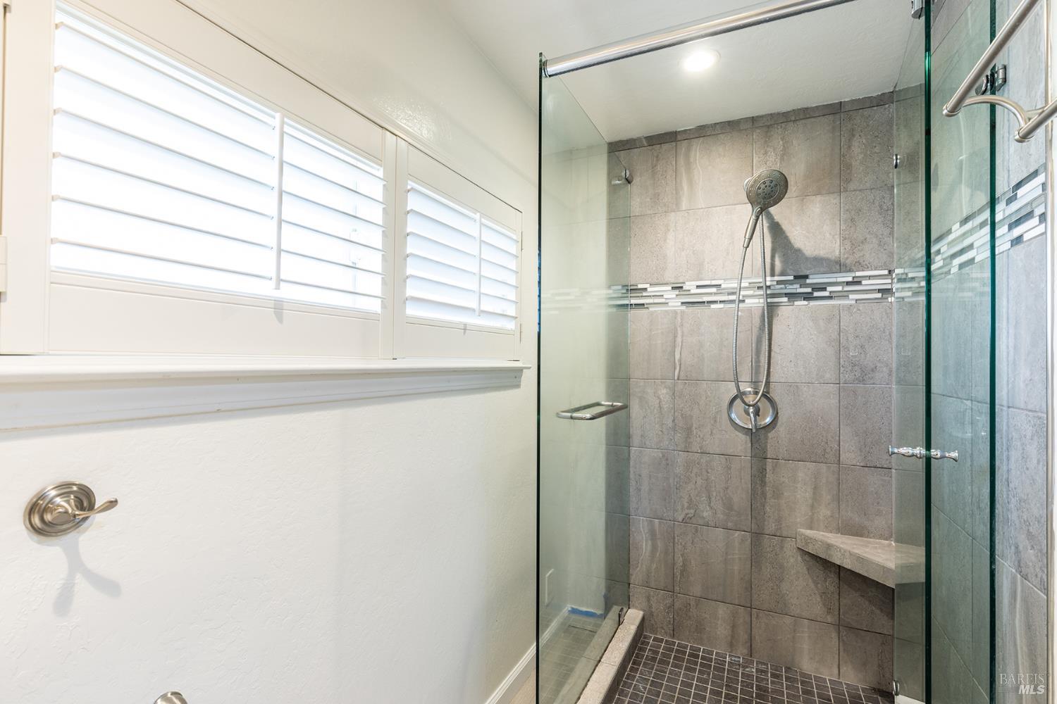 373 Alma Avenue Rohnert Park CA 94928