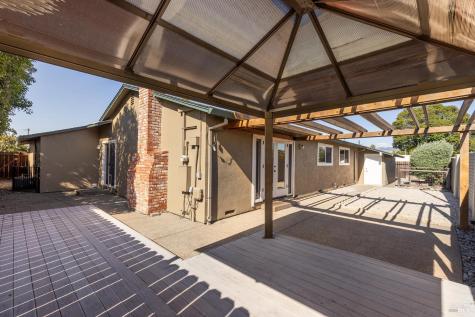 373 Alma Avenue Rohnert Park CA 94928