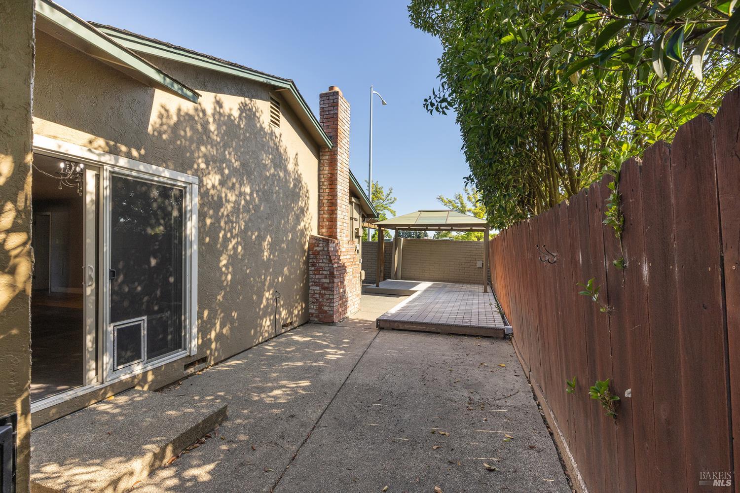 373 Alma Avenue Rohnert Park CA 94928