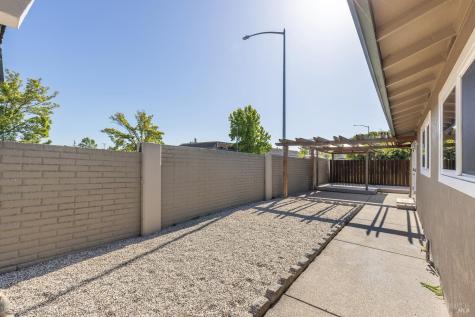 373 Alma Avenue Rohnert Park CA 94928