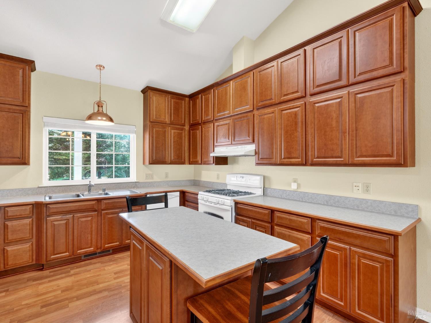 18970 Quail Court Fort Bragg CA 95437