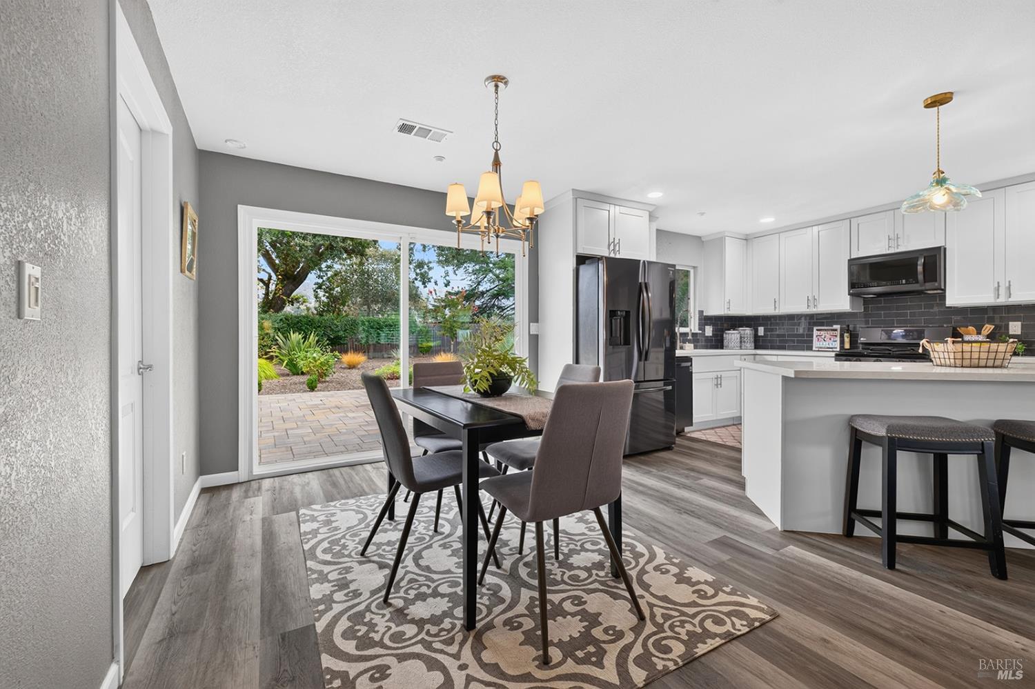 6837 Oak Leaf Drive Santa Rosa CA 95409