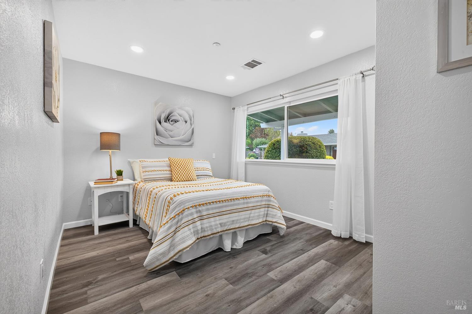 6837 Oak Leaf Drive Santa Rosa CA 95409