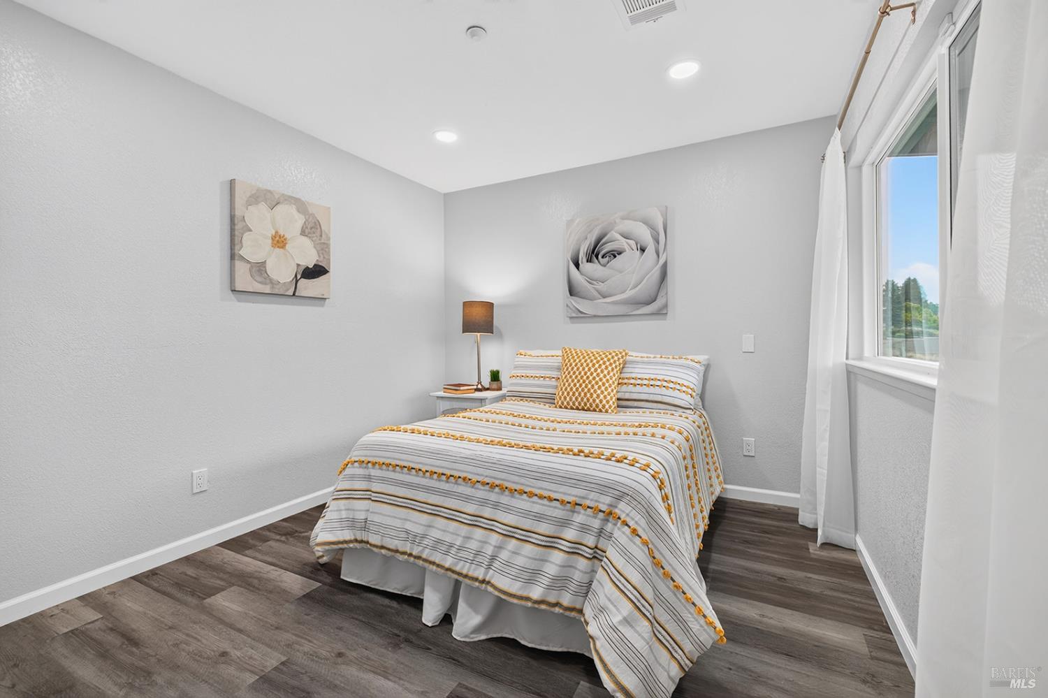 6837 Oak Leaf Drive Santa Rosa CA 95409