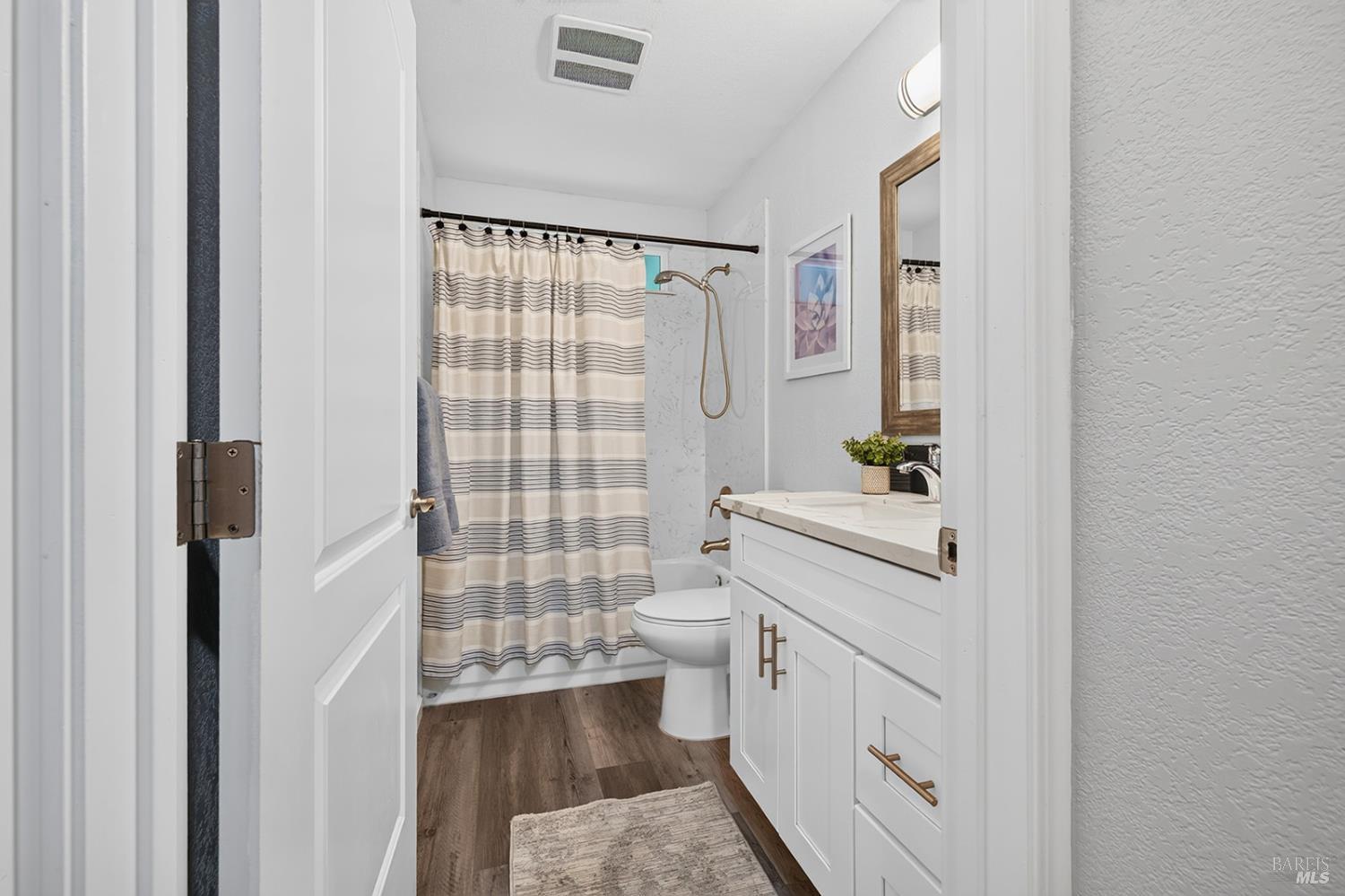 6837 Oak Leaf Drive Santa Rosa CA 95409
