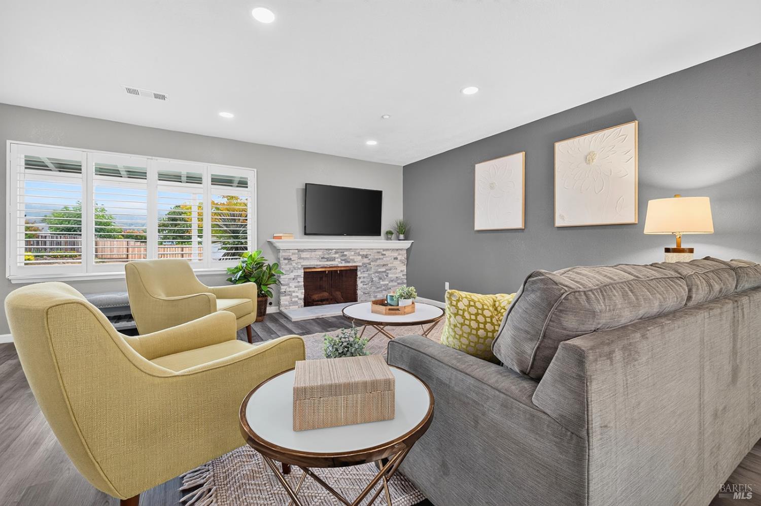 6837 Oak Leaf Drive Santa Rosa CA 95409