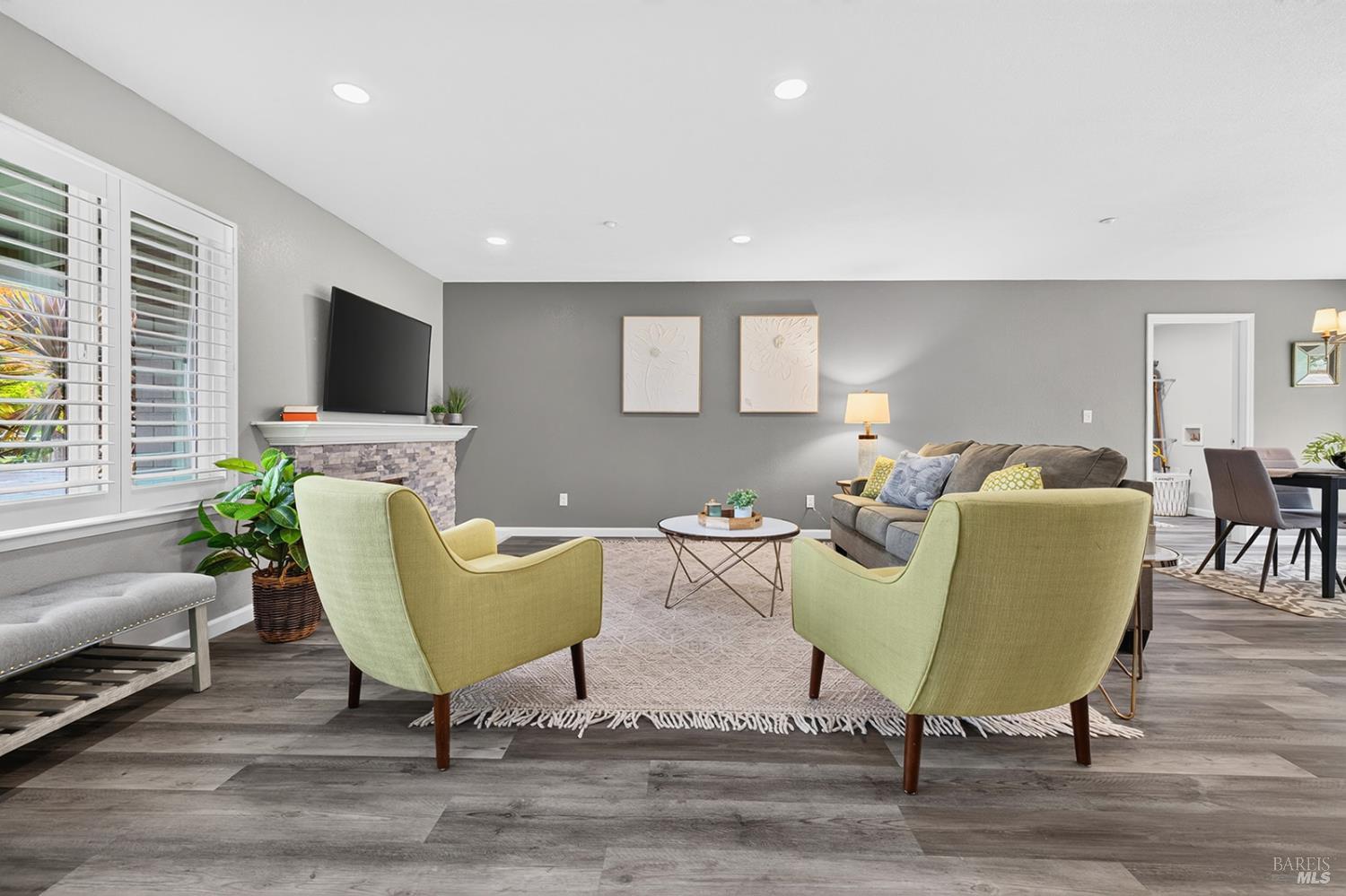 6837 Oak Leaf Drive Santa Rosa CA 95409